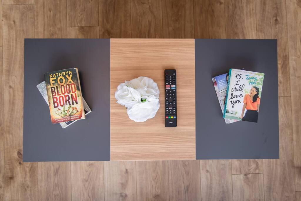 Windsor House 3 Bedrooms Sleeps 8 Manchester Buitenkant foto