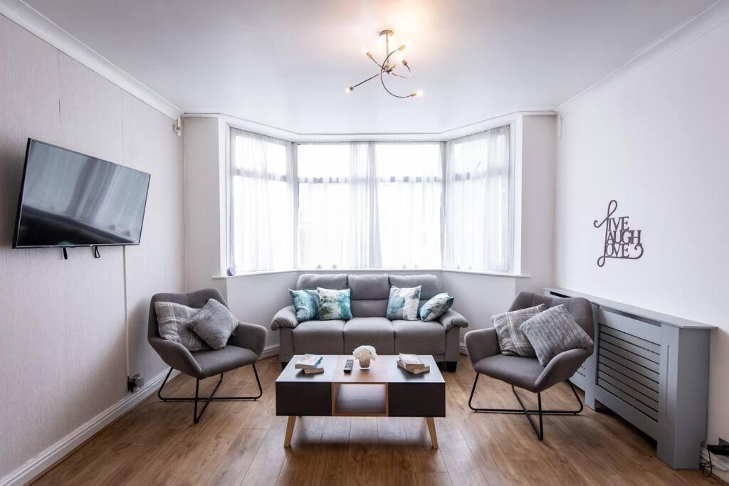 Windsor House 3 Bedrooms Sleeps 8 Manchester Buitenkant foto